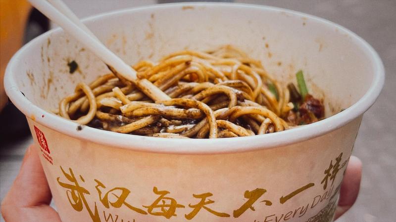  【技术解密】为何这五道地方早餐“外冷内热”？一份基于饮食文化基因的深度解析 文化旅游